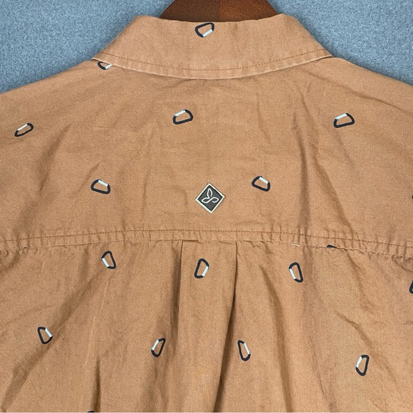 Prana Broderick Button Shirt Men’s Medium Brown Carabiners All Over Print Hiking - Picture 5 of 9